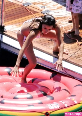 Eva Longoria [ eva-longoria ] - Stoned and feeling sexy