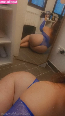 curvymask [ curvymask-1 ] - Wish you was behind me