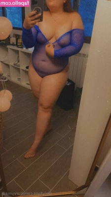 curvymask [ curvymask-1 ] - Sweaty after a ride