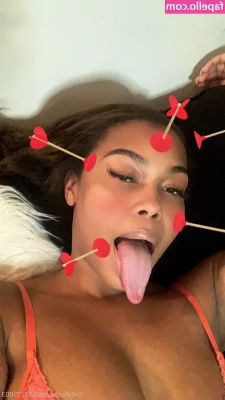 malijfree - Want to squeeze them