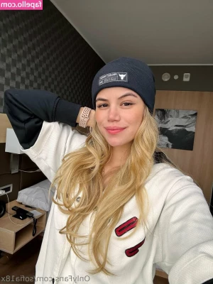 sofia18x - I bet I can make you so hard with my BRAND-NEW CONTENT! 🥵