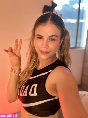 sofia18x - Sneaky peaky at the next photo set