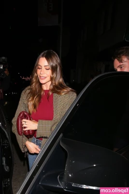 Sofia Vergara [ sofia-vergara ] - When  bruceylicious and I finally get to go out - pre event