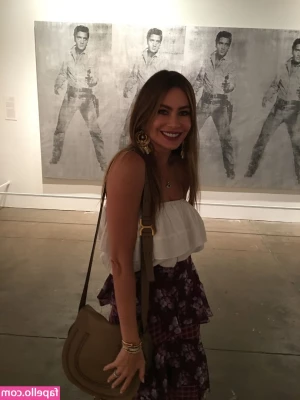 Sofia Vergara [ sofia-vergara ] - Video hecho especialmente pa' ustedes lit hace unos minutos, seguiré