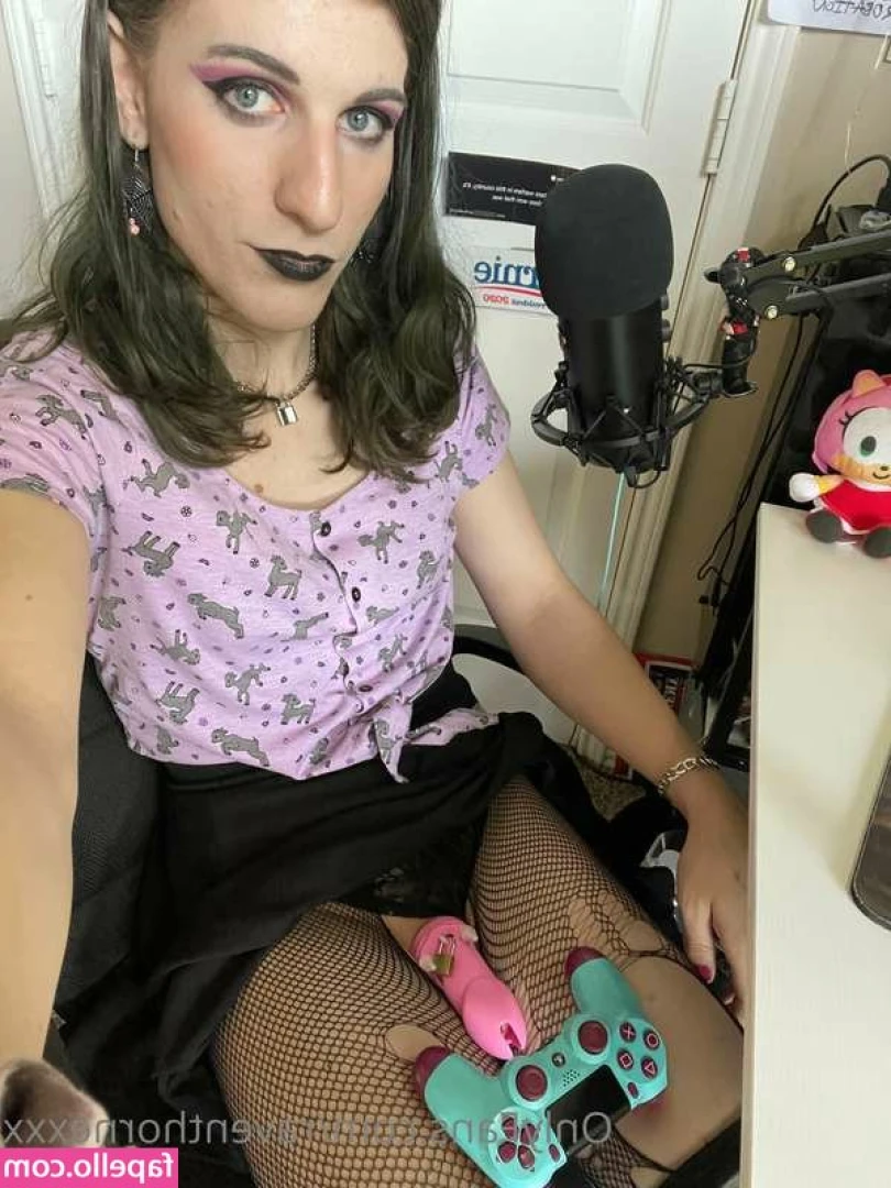 raven_thorne [ raven-thorne ] - Fridays are for flirting baby 😘