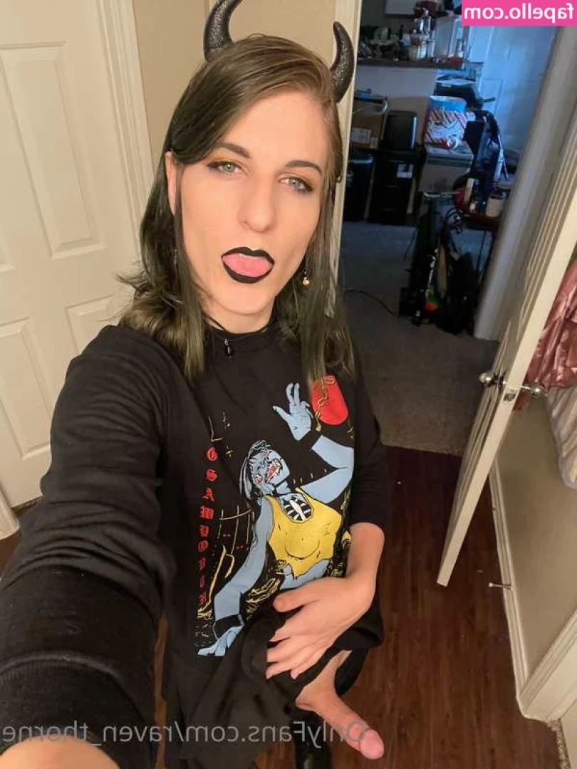 raven_thorne [ raven-thorne ] - thinking of wearing this for New Years