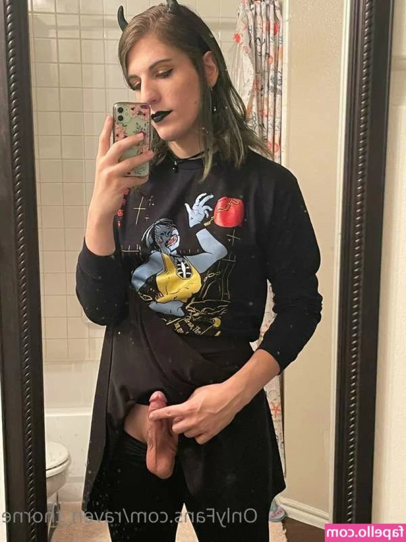 raven_thorne [ raven-thorne ] - Mmmm I still prefer the real thang   first time trying a toy