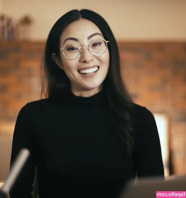 Dami Lee [ dami-lee ] - Deluxe Content Set