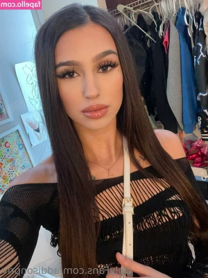 addisonpriv - Heyyy everyone I'm home now🥰 Come and text me I'm bored 🙈💕