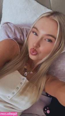Loveabilities - fleurxxyCutie  fleurxxy is barely 18 yo  She loves getting her little