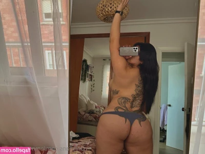 emmamorgans - Good morning Saturday   Start this day with my pussy  I m wet and
