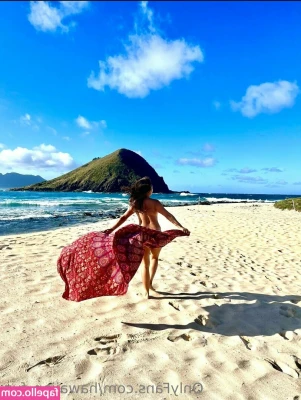 Hawaiian_Fun [ hawaiian-fun ] - This was under the dress