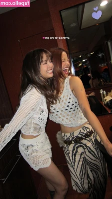 Lisa Blackpink [ lisa-blackpink ] - You really need to get to Vegas and feel how soft my skin is; pillow