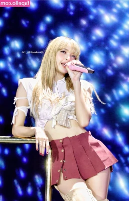 Lisa Blackpink [ lisa-blackpink ] - Morning sunrays hits different. Nipple play and cumshot. Hairy big