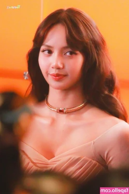 Lisa Blackpink [ lisa-blackpink ] - See me fully strip and pose nude out of this lingerie set by the