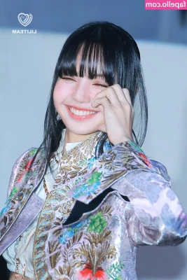 Lisa Blackpink [ lisa-blackpink ] - Who s willing to show off their skills and put this pussy in their