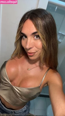 beachytsgirlfree - Lets play a game..😏 With the prizes for everyone on each level😈