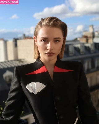 Chloe Grace Moretz [ chloe-grace-moretz ] - Aaahhh sorry it s been a hot minute since I posted   but I ll try to
