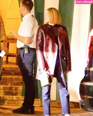 Chloe Grace Moretz [ chloe-grace-moretz ] - Bubble butt