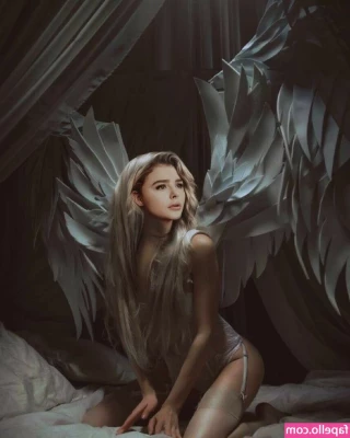 Chloe Grace Moretz [ chloe-grace-moretz ] - Natural