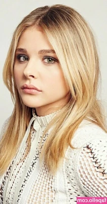 Chloe Grace Moretz [ chloe-grace-moretz ] - Come keep me company today! 😘