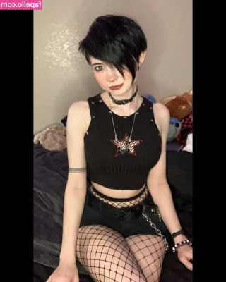 LonesomeMuse - Has everybody seen my sexy 2B cosplay yet? If you haven't, it's your