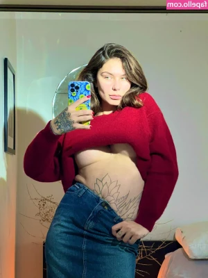 Julia Geltsman [ julia-geltsman-1 ] - Right this way