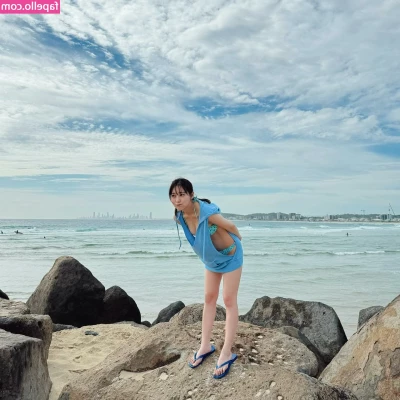 Tanaka Miku [ tanaka-miku ] - Heello amigos 👋🏼  This Saturday I’ll be streaming in my