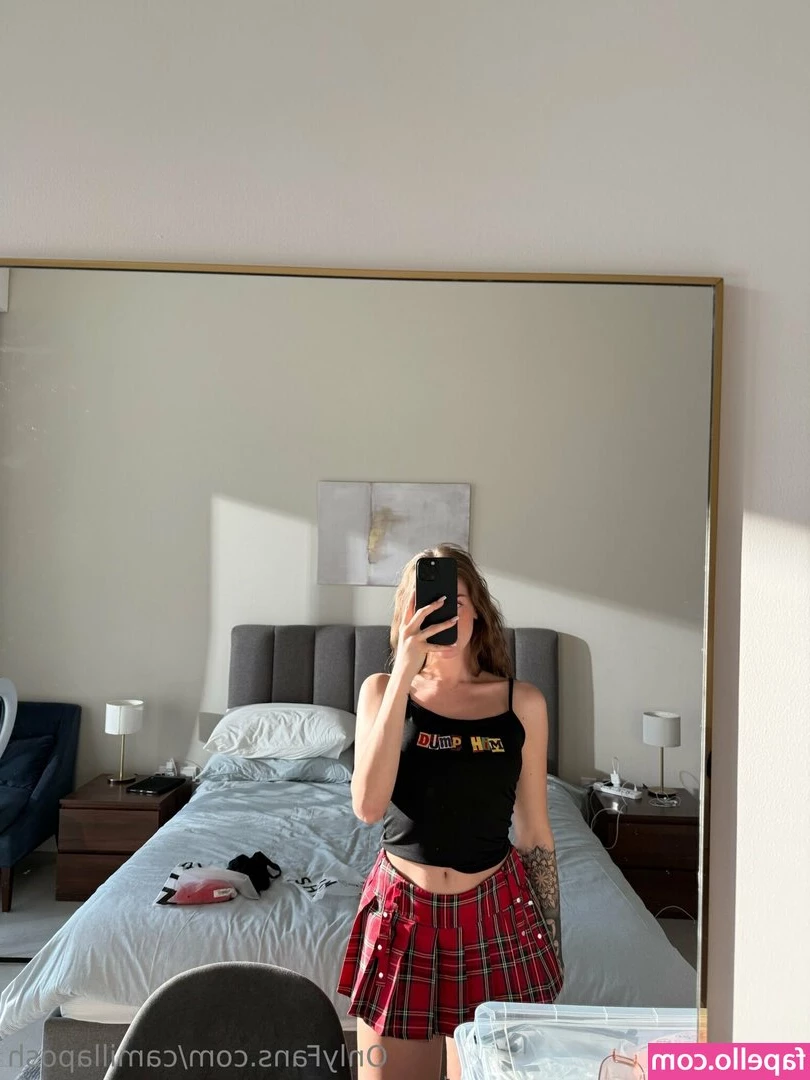 camillaposh - Peekaboo