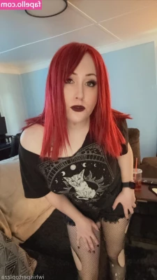 WhisperingPizza ASMR [ whisperingpizza-asmr-1 ] - It s been a while since I was plugged  felt like a good day to wear
