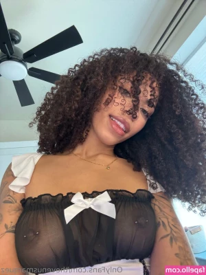 thevenusmarquez - spank it hard daddy 🥵