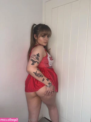 shh_xx [ shh-xx ] - Serving ass