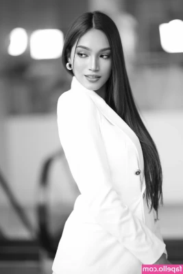 Vanessa Wenk [ vanessa-wenk ] - My new pump
