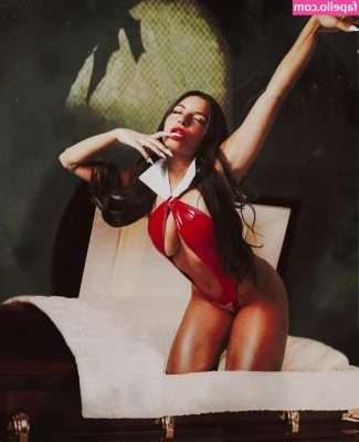 Isabella Fonte [ isabella-fonte ] - I've been horny all day. Think you can finish me off? 🥵