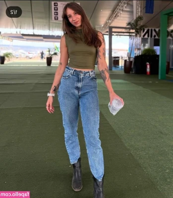 Maria Julia Daminelli [ maria-julia-daminelli ] - Time to get my workout on 💪🏼