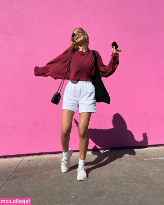 Kayla Wallace [ kayla-wallace ] - Today easily robbed men of thousands of dollars after not posting for