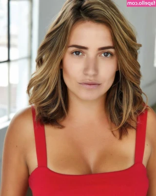 Priscila Ferrari [ priscila-ferrari ] - A snack for you