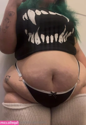 fatassgoddess - 🍆💦 Too Forward? 💦🍆Sexting later tonight....DM me....🥂