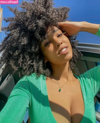 Curlswithv - Part 3 of this 2020 stream♥️💋 I love watching my old streams