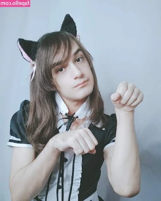Fer Neko [ fer-neko ] - I'm free all evening (from 8pm) for DM's voice notes.  Don't miss