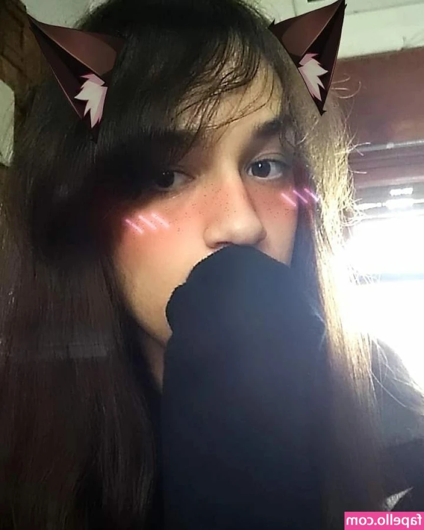 Fer Neko [ fer-neko ] - ID#204 Can’t believe I found this video! First ever boy girl I