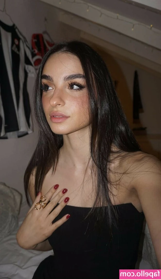 Dalila Anna Stabile [ dalila-anna-stabile ] - It's an open invitation 😈