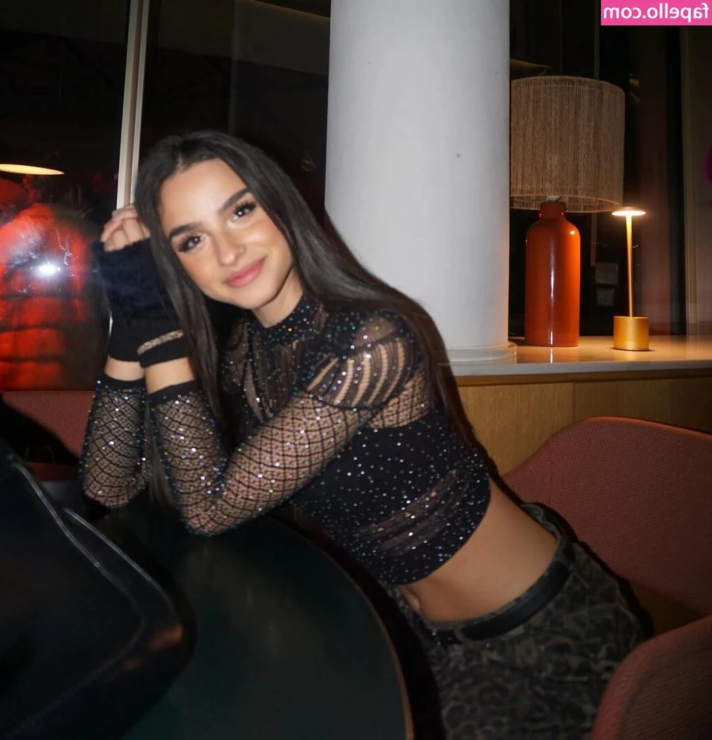 Dalila Anna Stabile [ dalila-anna-stabile ] - Happy New Year 🎇