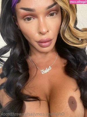 JazlynWestbrook - You can see I went to enjoy some beach time from my tan lol