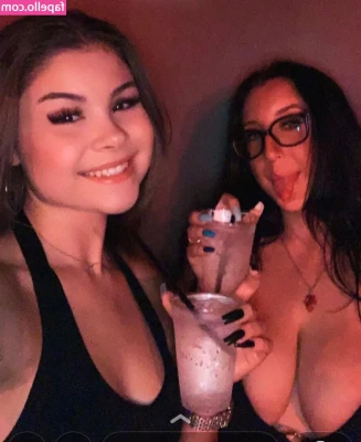 Olivia Oles [ olivia-oles ] - What do y all wanna see more of