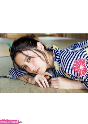Nashiko Momotsuki [ nashiko-momotsuki ] - OMG a quick cum n go from a random Grindr daddy who left my ass in