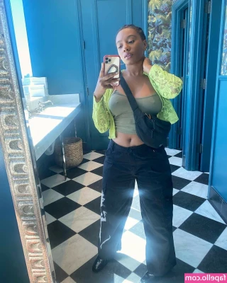 Imani Hakim [ imani-hakim ] - Would you let me wear this on a night out if I was your girl?😋💙
