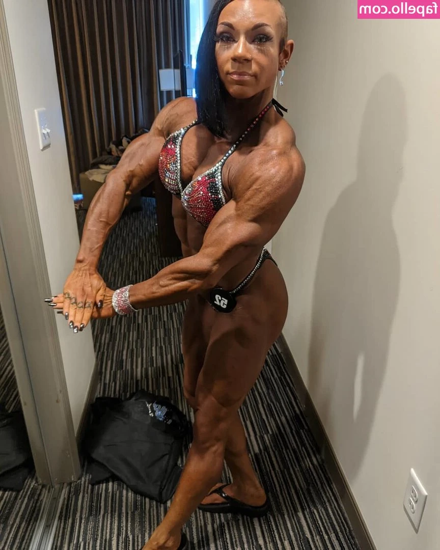 Angela Yeo [ angela-yeo ] - Llegue caliente a chupar picó 🤭