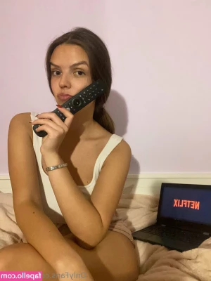 eva_lee [ eva-lee ] - How can I make your night perfect one?