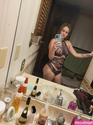 bossy_lady [ bossy-lady ] - Just a little Titty Tuesday night fun